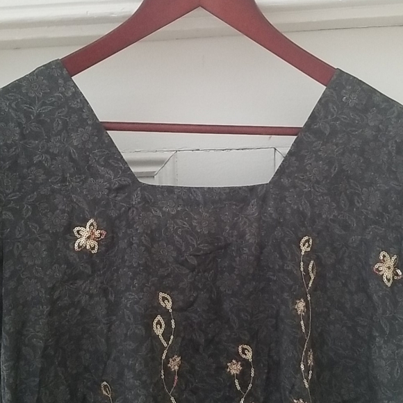 Silk embroidered sequin dress - Picture 3 of 4